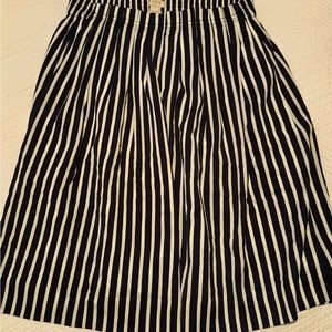 Navy blue and white striped skirt with pockets